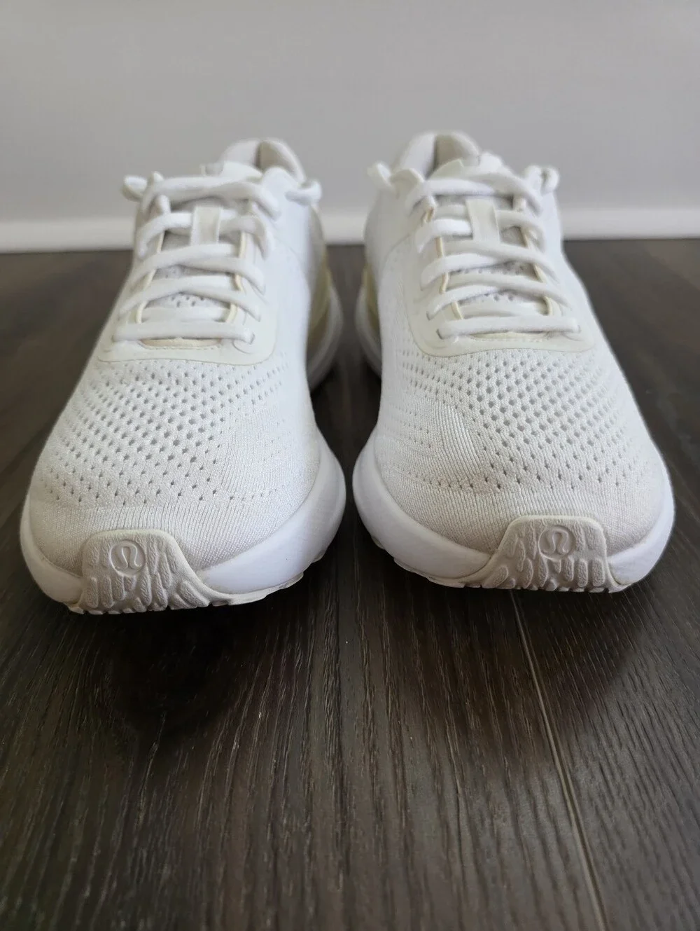 lululemon Beyondfeel Women’s 8 White Athletic Sneakers with Cream Accents